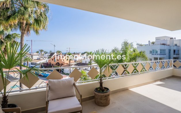 Resale - Apartment - Marbella - Las Chapas