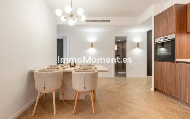 Resale - Apartment - Marbella - Nueva Andalucía