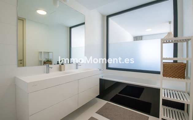 Resale - Apartment - Benahavís - Benahavís Centro