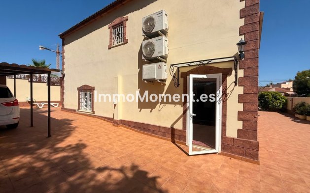 Reventa - Villa independiente - Torrevieja - Torrevieja Centro