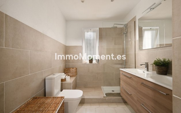 Wiederverkauf - Freistehende Villa - Benalmadena - Benalmadena Centro