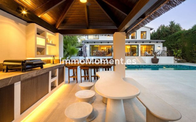 Resale - Detached villa - Marbella - Nueva Andalucía
