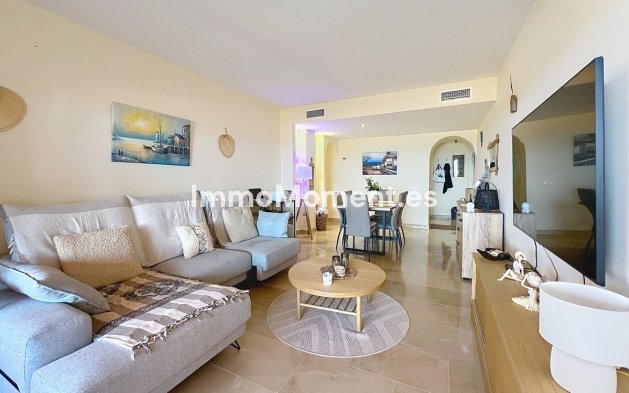 Resale - Apartment - Manilva