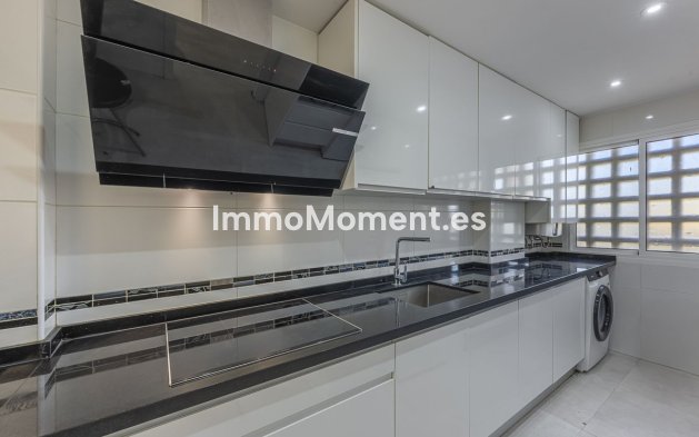 Bestaande woning - Rijtjeshuis - Estepona  - Estepona Centro