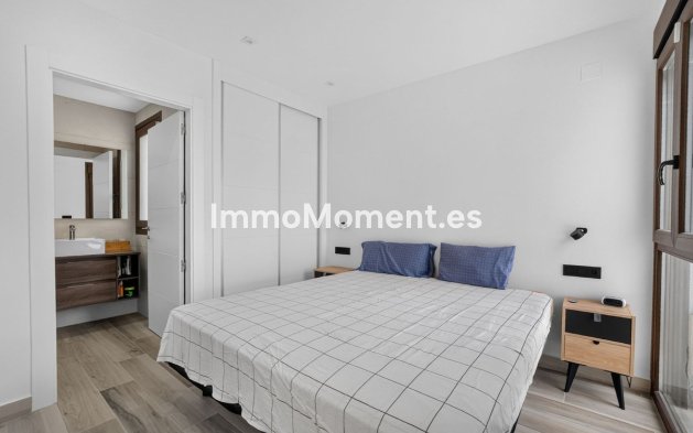 Wiederverkauf - Freistehende Villa - Orihuela - Los Balcones - Los Altos del Edén