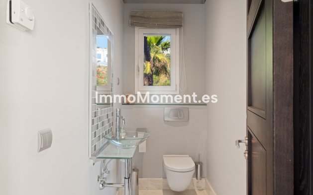 Wiederverkauf - Freistehende Villa - Marbella - La Mairena