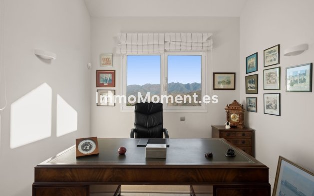 Wiederverkauf - Freistehende Villa - Marbella - La Mairena