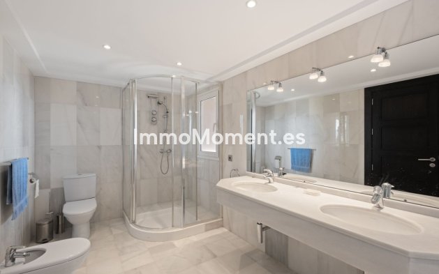 Wiederverkauf - Freistehende Villa - Marbella - La Mairena