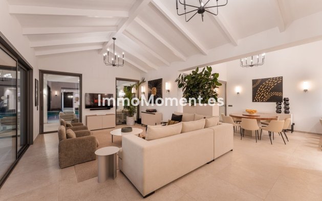 Wiederverkauf - Freistehende Villa - Marbella - Nueva Andalucía