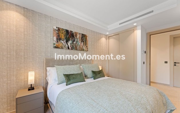 Wiederverkauf - Freistehende Villa - Marbella - Nueva Andalucía