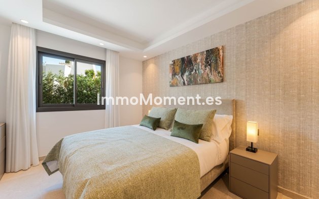 Wiederverkauf - Freistehende Villa - Marbella - Nueva Andalucía