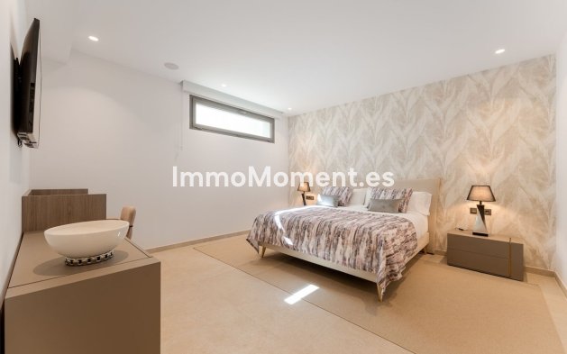 Wiederverkauf - Freistehende Villa - Marbella - Nueva Andalucía