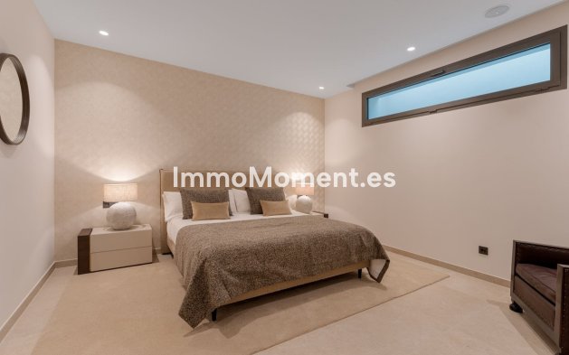 Wiederverkauf - Freistehende Villa - Marbella - Nueva Andalucía