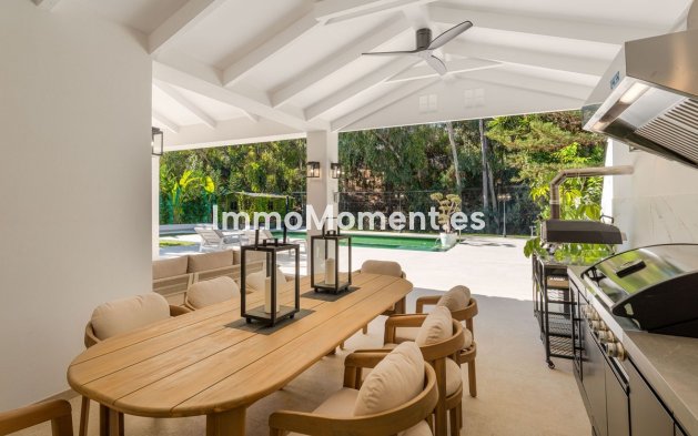 Wiederverkauf - Freistehende Villa - Marbella - Nueva Andalucía