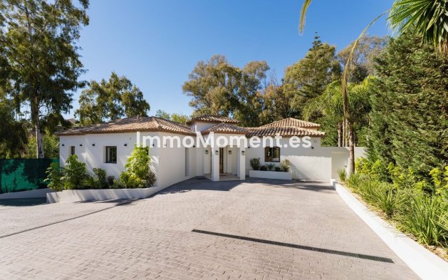 Wiederverkauf - Freistehende Villa - Marbella - Nueva Andalucía