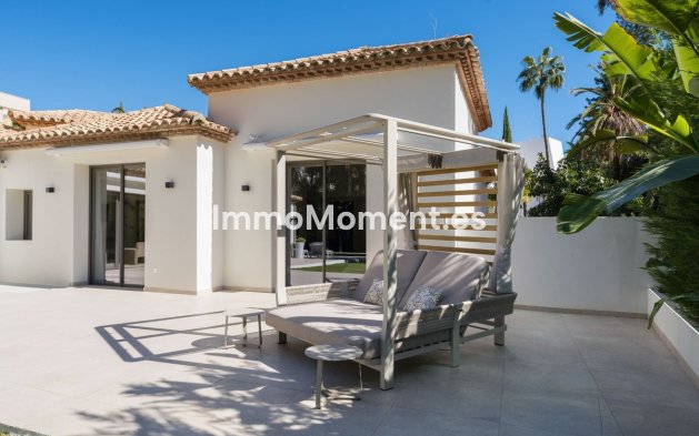 Wiederverkauf - Freistehende Villa - Marbella - Nueva Andalucía