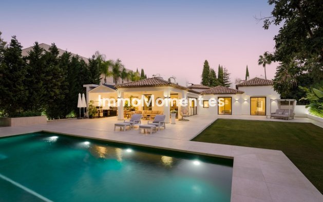 Wiederverkauf - Freistehende Villa - Marbella - Nueva Andalucía