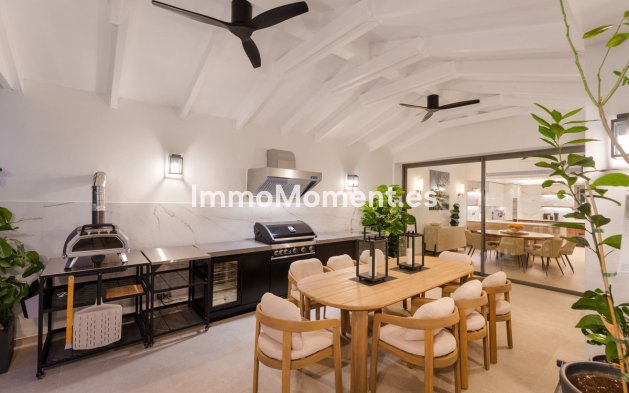 Wiederverkauf - Freistehende Villa - Marbella - Nueva Andalucía