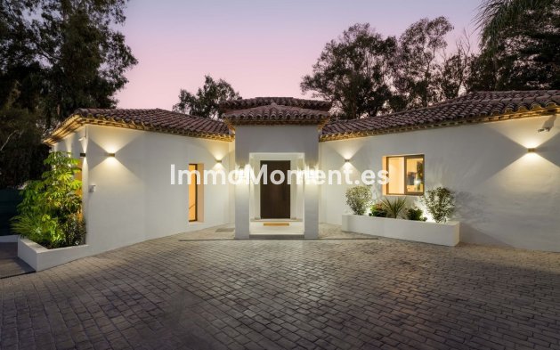 Wiederverkauf - Freistehende Villa - Marbella - Nueva Andalucía