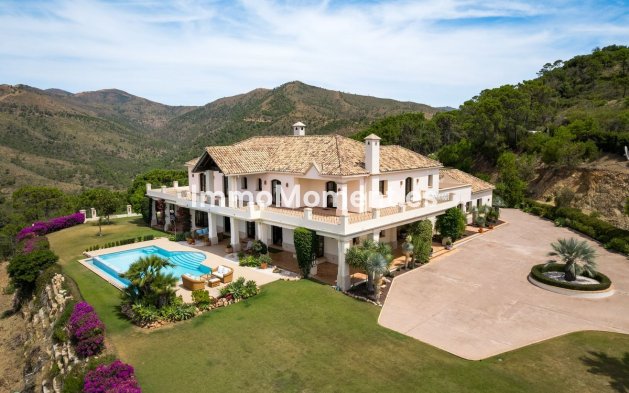 Bestaande woning - Vrijstaande villa - Estepona  - Estepona Centro