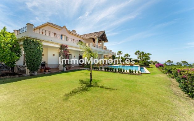 Bestaande woning - Vrijstaande villa - Estepona  - Estepona Centro