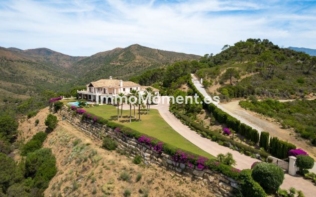 Bestaande woning - Vrijstaande villa - Estepona  - Estepona Centro