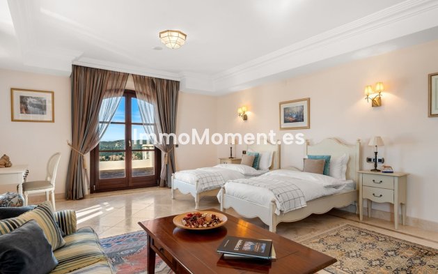 Bestaande woning - Vrijstaande villa - Estepona  - Estepona Centro