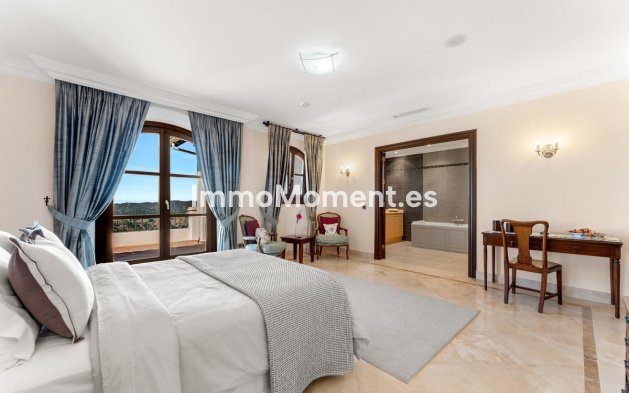 Bestaande woning - Vrijstaande villa - Estepona  - Estepona Centro
