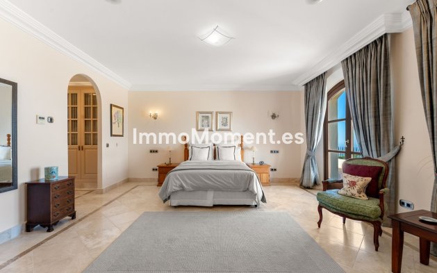 Bestaande woning - Vrijstaande villa - Estepona  - Estepona Centro