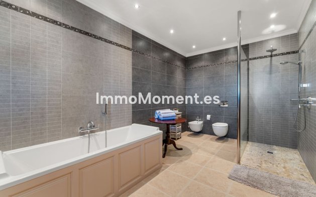 Bestaande woning - Vrijstaande villa - Estepona  - Estepona Centro