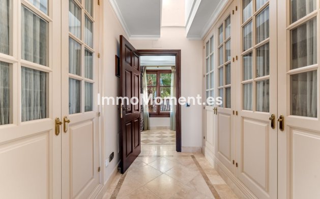 Bestaande woning - Vrijstaande villa - Estepona  - Estepona Centro
