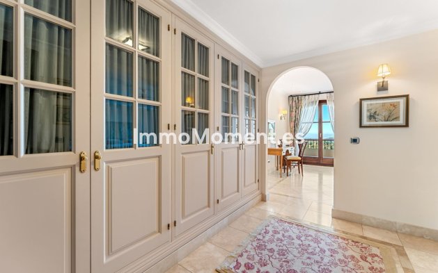 Bestaande woning - Vrijstaande villa - Estepona  - Estepona Centro