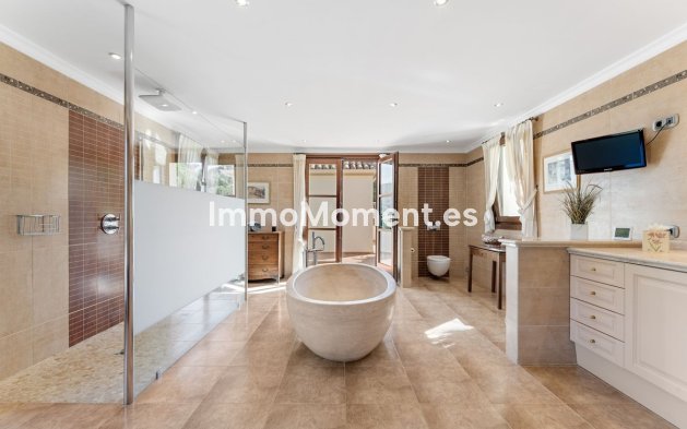 Bestaande woning - Vrijstaande villa - Estepona  - Estepona Centro