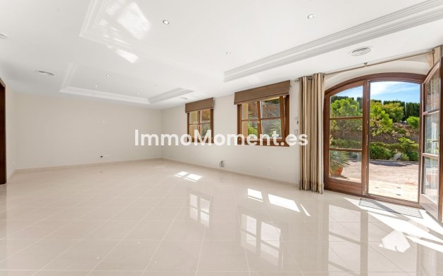 Bestaande woning - Vrijstaande villa - Estepona  - Estepona Centro