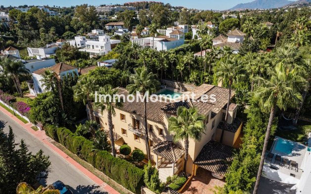 Reventa - Villa independiente - Marbella - Nueva Andalucía