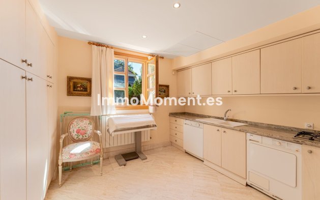 Reventa - Villa independiente - Marbella - Nueva Andalucía