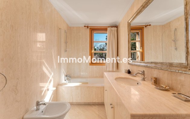 Reventa - Villa independiente - Marbella - Nueva Andalucía