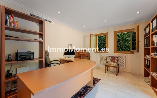 Reventa - Villa independiente - Marbella - Nueva Andalucía