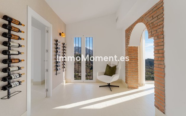 Resale - Detached villa - Benahavís - El Madroñal