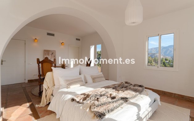 Resale - Detached villa - Benahavís - El Madroñal