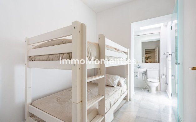 Wiederverkauf - Freistehende Villa - Marbella - Los Monteros