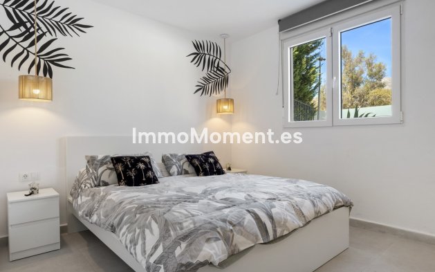 Wiederverkauf - Freistehende Villa - Marbella - Nueva Andalucía