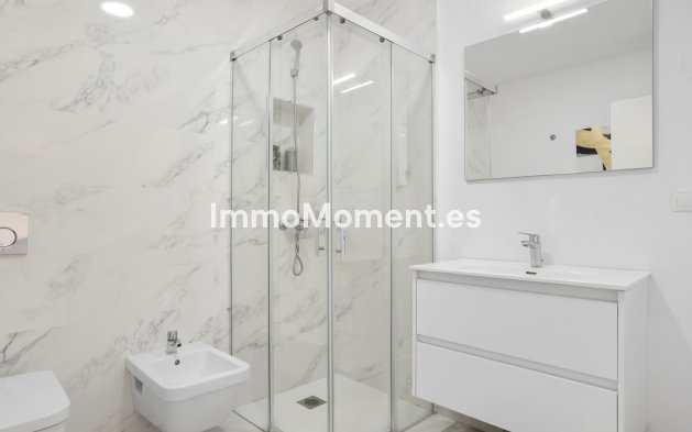 Wiederverkauf - Freistehende Villa - Marbella - Nueva Andalucía