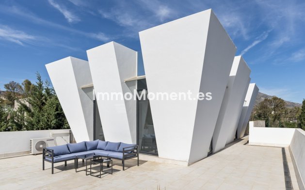 Wiederverkauf - Freistehende Villa - Marbella - Nueva Andalucía