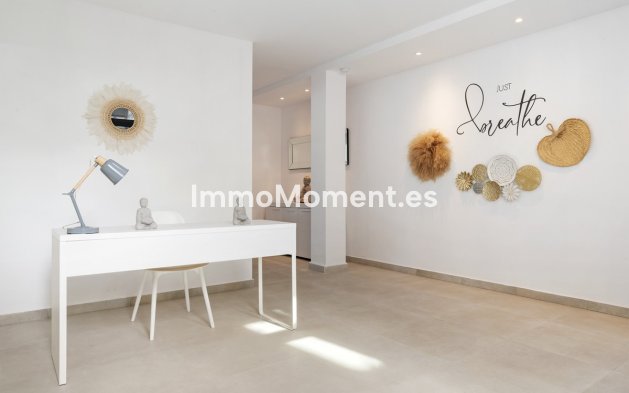 Wiederverkauf - Freistehende Villa - Marbella - Nueva Andalucía