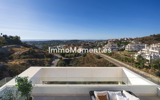 Resale - Apartment - Marbella - Nueva Andalucía