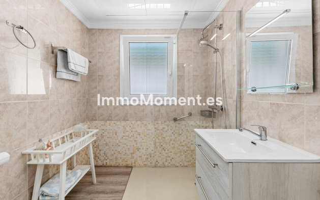 Resale - Detached villa - Marbella - Cortijo Blanco