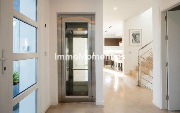 Reventa - Villa independiente - Mijas - Torrenueva