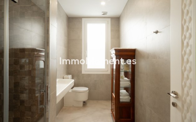 Reventa - Villa independiente - Mijas - Torrenueva