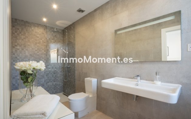 Reventa - Villa independiente - Mijas - Torrenueva